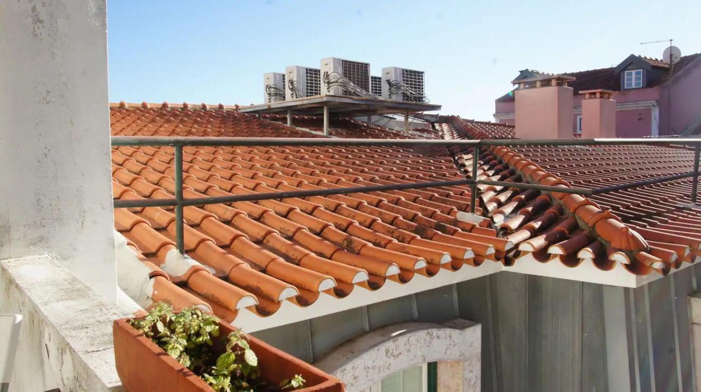Whome Sol D'alfama * Lisbon